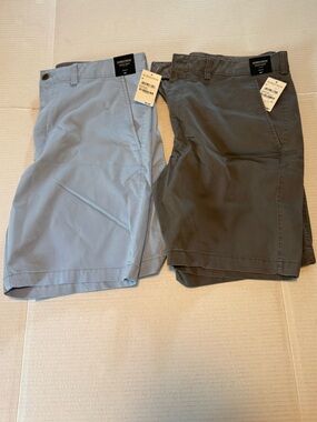 NWT 2 pair Nordstrom Men’s Flat-Front Shorts - Light Blue & Gray size 36